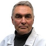 Врач Абдулхаков Амир Анварович
