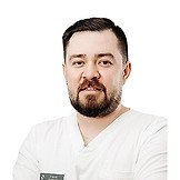 Врач Айсулов Тимур Ташбулатович