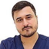 Врач Амирян Азат Мулланурович