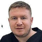 Врач Бадретдинов Руслан Маратович
