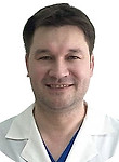 Врач Бугров Роман Кутдусович