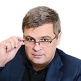 Врач Дескубес Павел Александрович