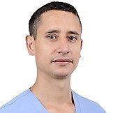 Врач Фатыхов Денис Зульфаризович