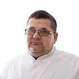 Врач Галеев Азат Альбертович 