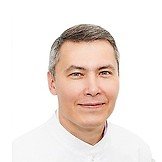 Врач Гарифжанов Искандер Ильгизович