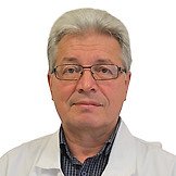 Врач Гильмуллин Ильдар Фахруллович