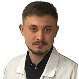 Врач Гильмутдинов Рустам Вилович