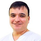Врач Гиниятуллин Дамир Минниназибович