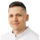 Врач Глушков Артем Александрович