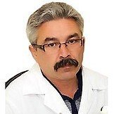 Врач Гурьев Эдуард Николаевич