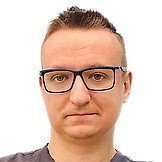 Врач Гурьянов Олег Андреевич