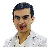 Врач Юлдашев Алишер Шодиевич