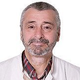 Врач Юсупов Рустам Махмудович