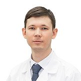 Врач Кашапов Ленар Рамилович