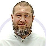 Врач Хакимов Айрат Рашитович