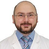 Врач Хикматуллин Адель Азатович