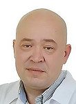 Врач Леухин Роман Викторович