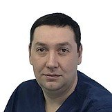 Врач Миннебаев Руслан Рустамович