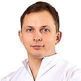 Врач Никандров Роман Александрович