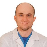 Врач Рукавишников Денис Владимирович