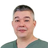 Врач Шарафеев Эмиль Фидаилевич