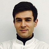Врач Тюлютин Динар Александрович