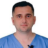 Врач Зимнуров Ильнур Шамилевич
